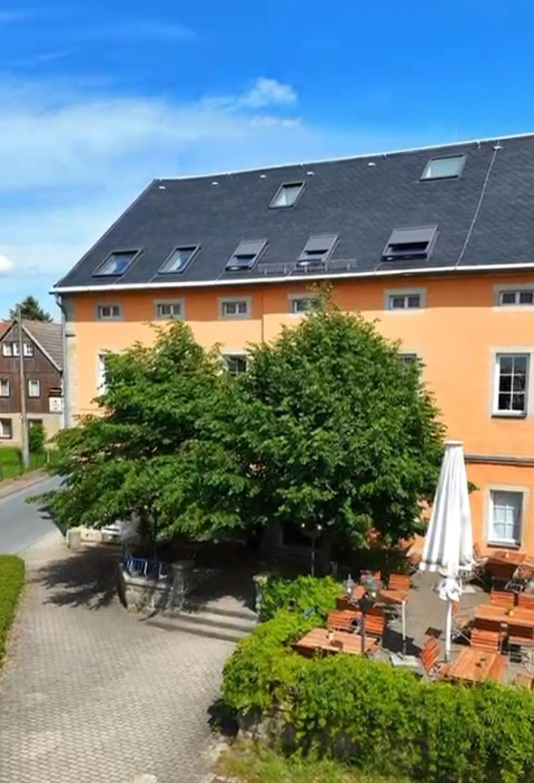 Landhotel Zum Erbgericht ชโตลเพน ภายนอก รูปภาพ